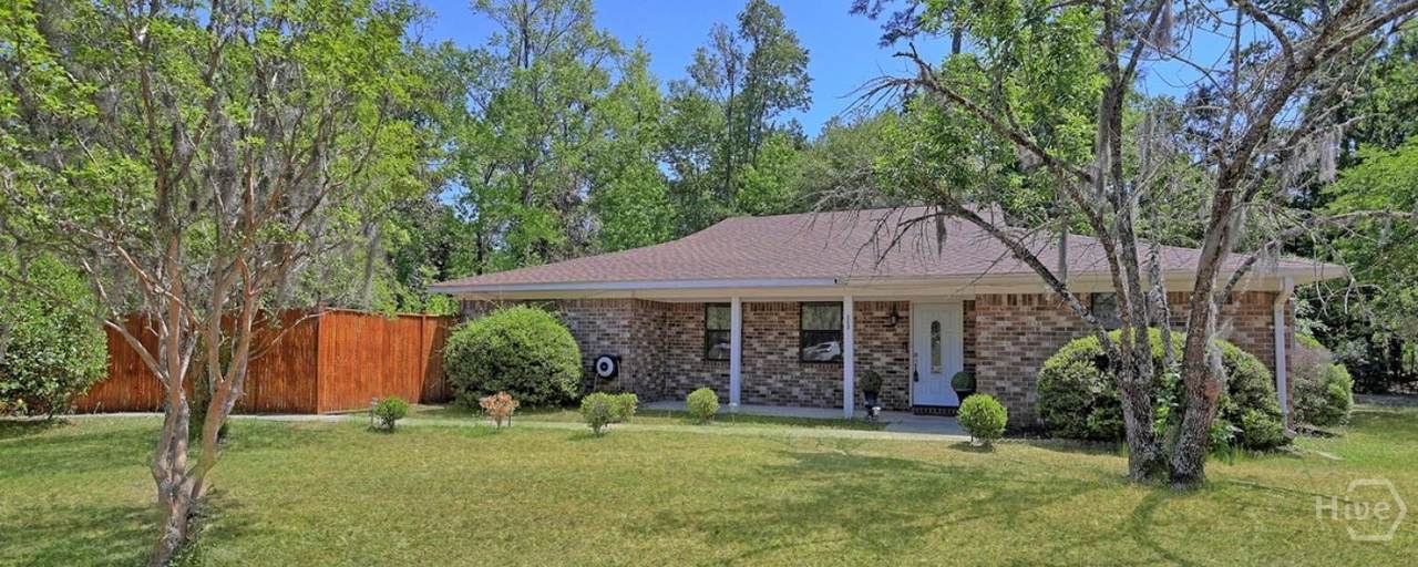 113 Country Lane - Photo 1