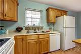 221 Oakwood Court - Photo 14