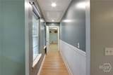 221 Oakwood Court - Photo 16