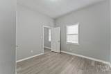 810 38th Street - Photo 10