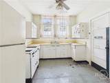 307 York - Photo 8