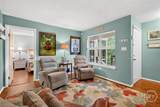 401 Cromwell Road - Photo 9
