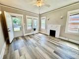921 46 Street - Photo 4