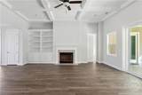 215 Park Chase - Photo 2