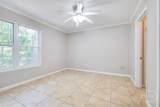 401 Cromwell Road - Photo 18