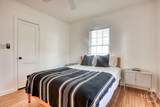 916 Maupas Avenue - Photo 60