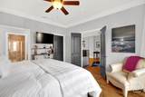 165 Bay Street - Photo 17
