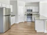 100 Regis Way - Photo 9