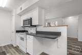 401 Cromwell Road - Photo 16