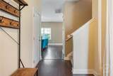 120 Glen Way - Photo 3