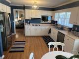 1614 Queensbury Street - Photo 22