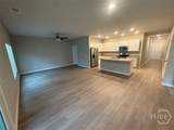 305 Lillian Street - Photo 9