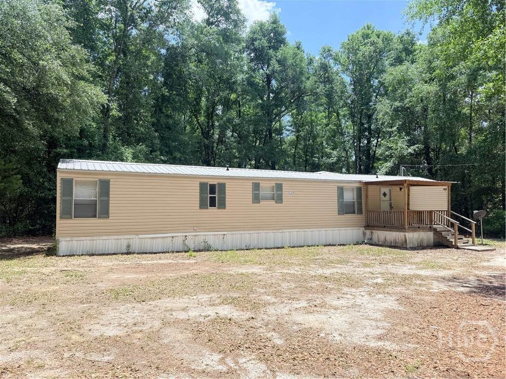 563 Kendricks Road - Photo 1