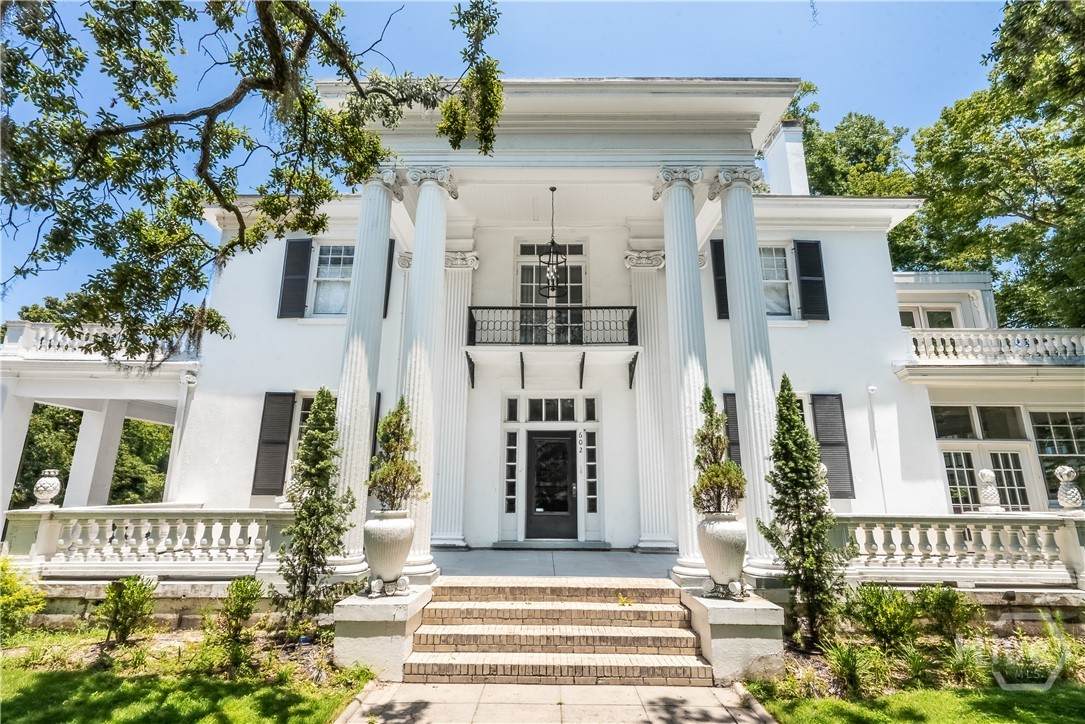 602 Victory Drive - Photo 1