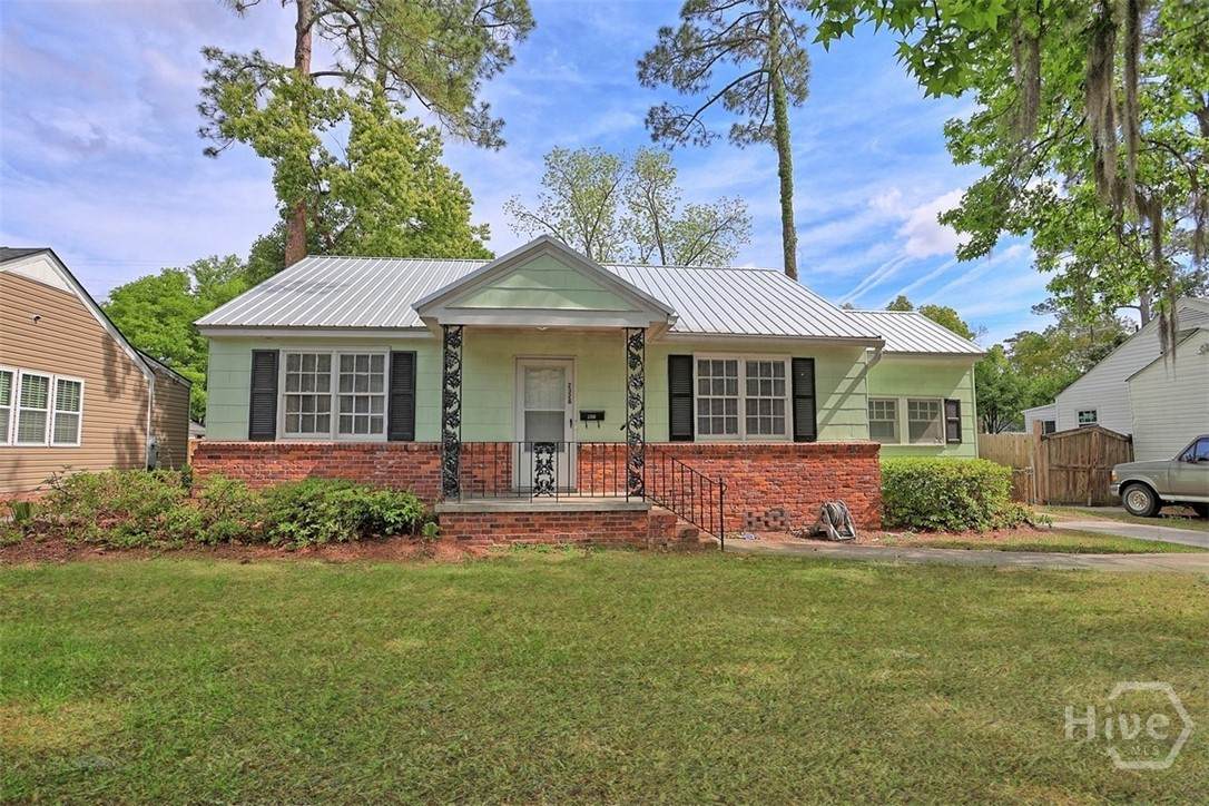 2328 41 Street - Photo 1