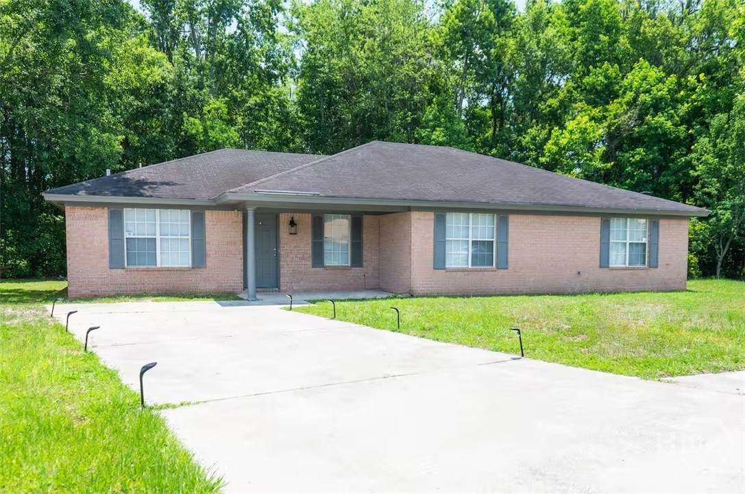 4 Glen Oaks Court - Photo 1