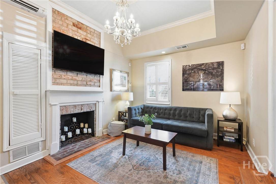 109 Park Avenue - Photo 1