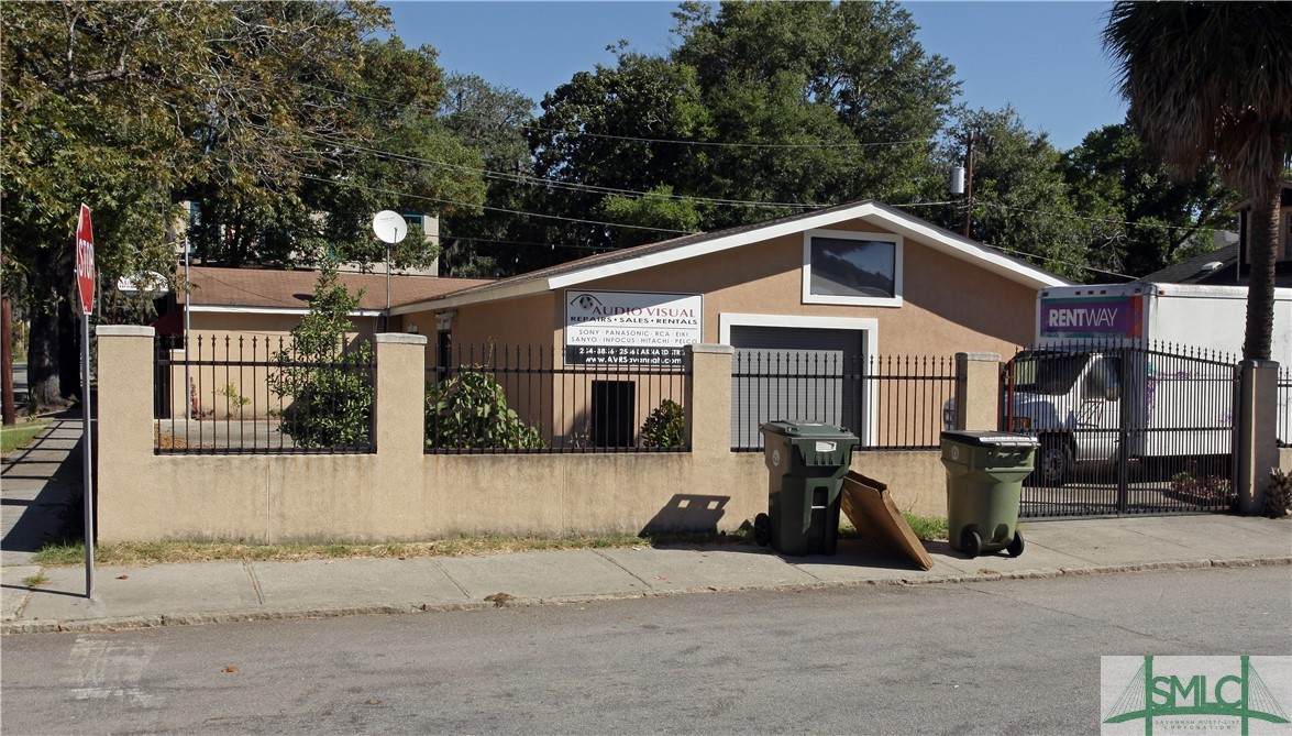 2506 Barnard Street - Photo 1