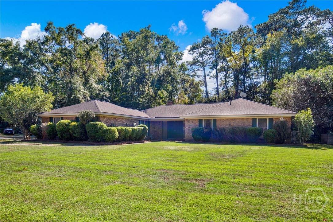 201 Hillary Road - Photo 1