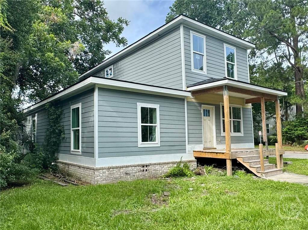 802 44th Street - Photo 1