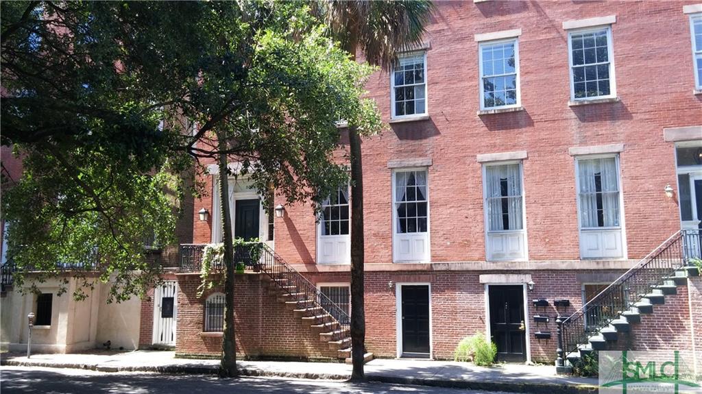 203 York Street - Photo 1
