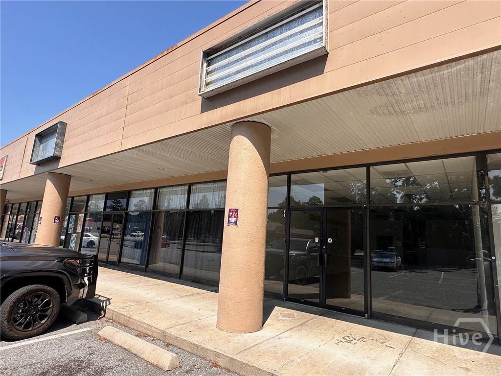 7010 Skidaway Road - Photo 1