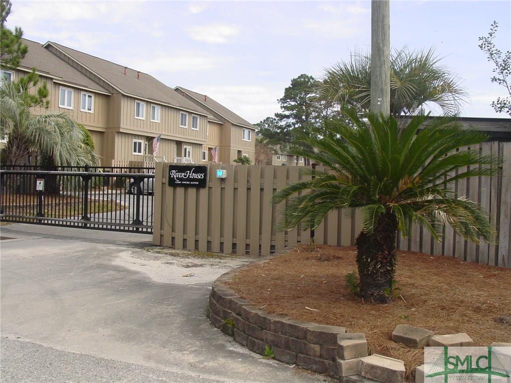 12502 Apache Avenue - Photo 1