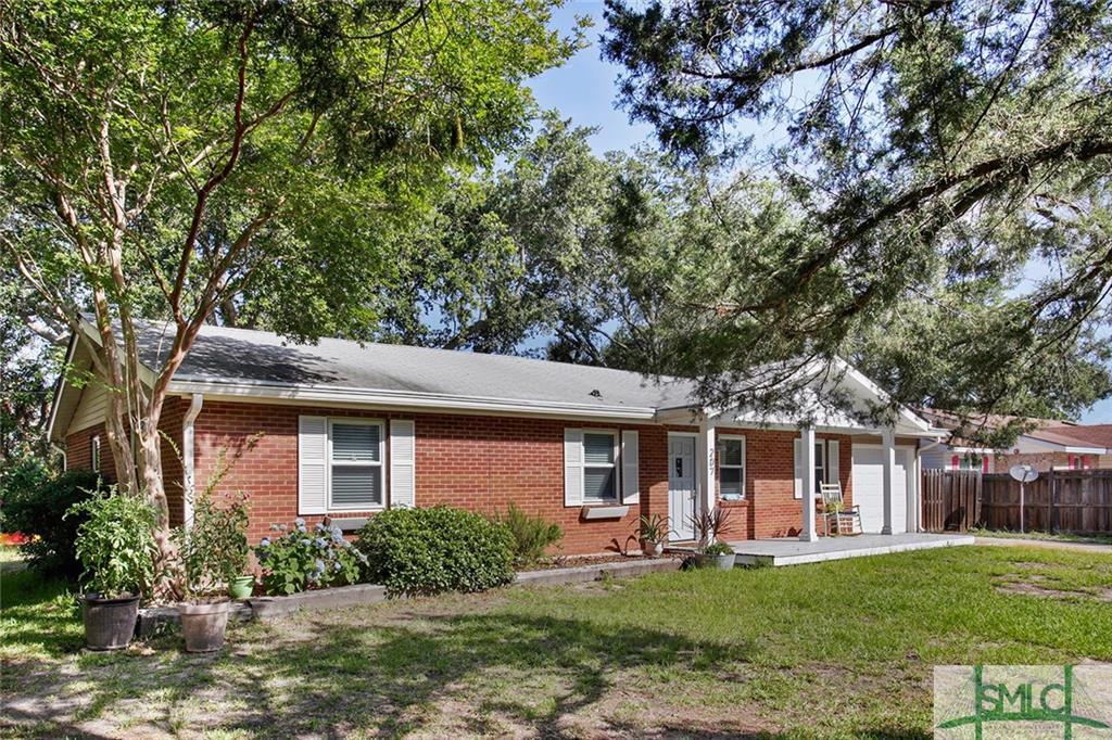 207 Miller Avenue - Photo 1