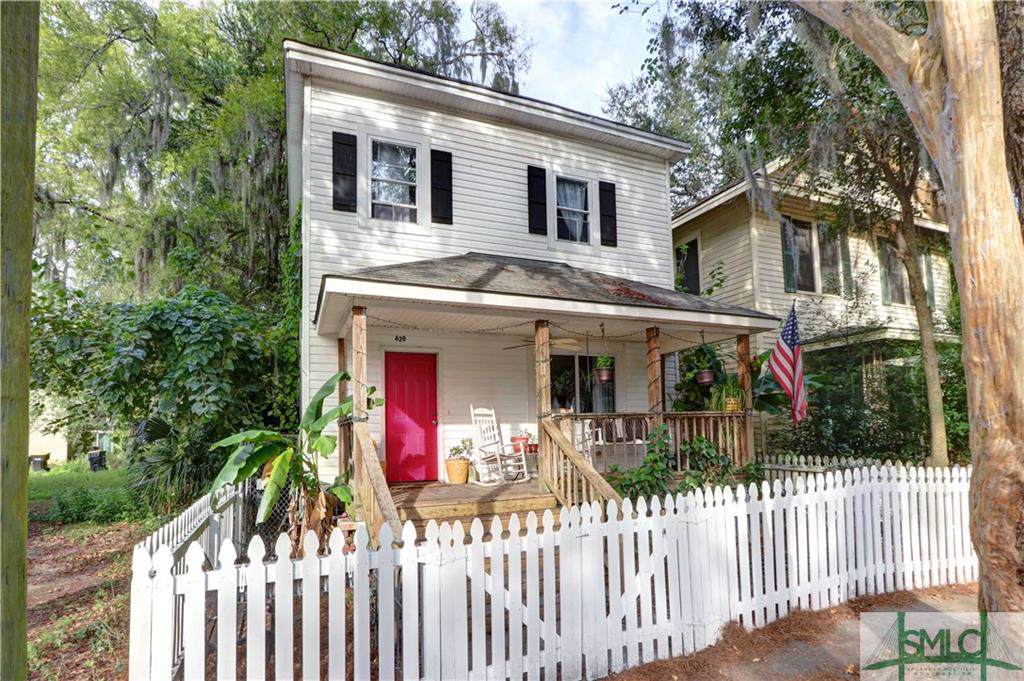 628 36th Street - Photo 1
