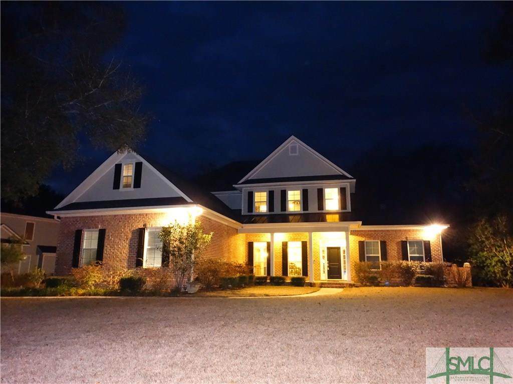 815 Chastain Circle - Photo 1