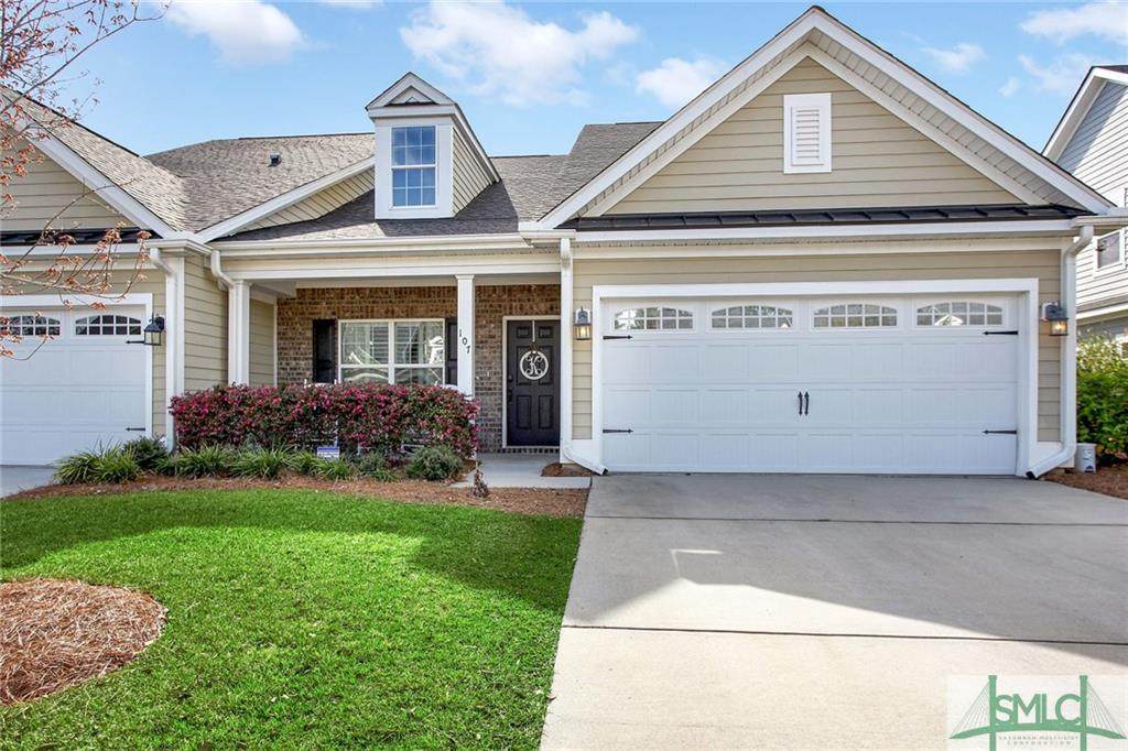 107 Danbury Court - Photo 1