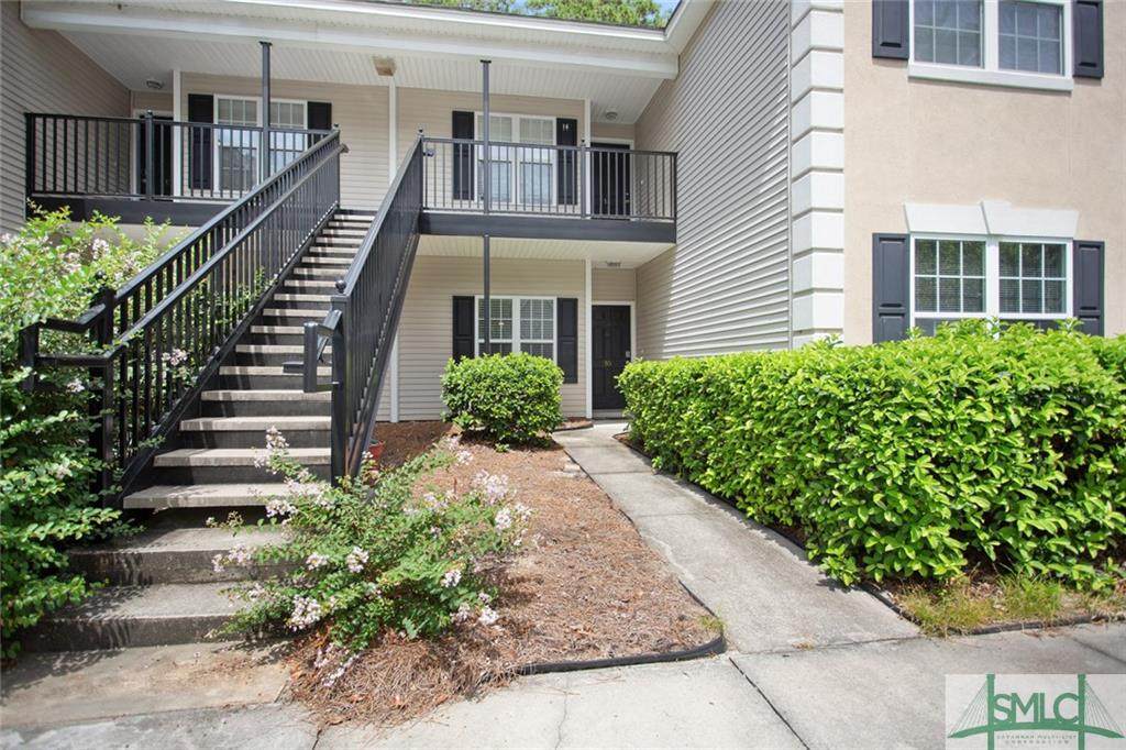10 River Drive - Photo 1