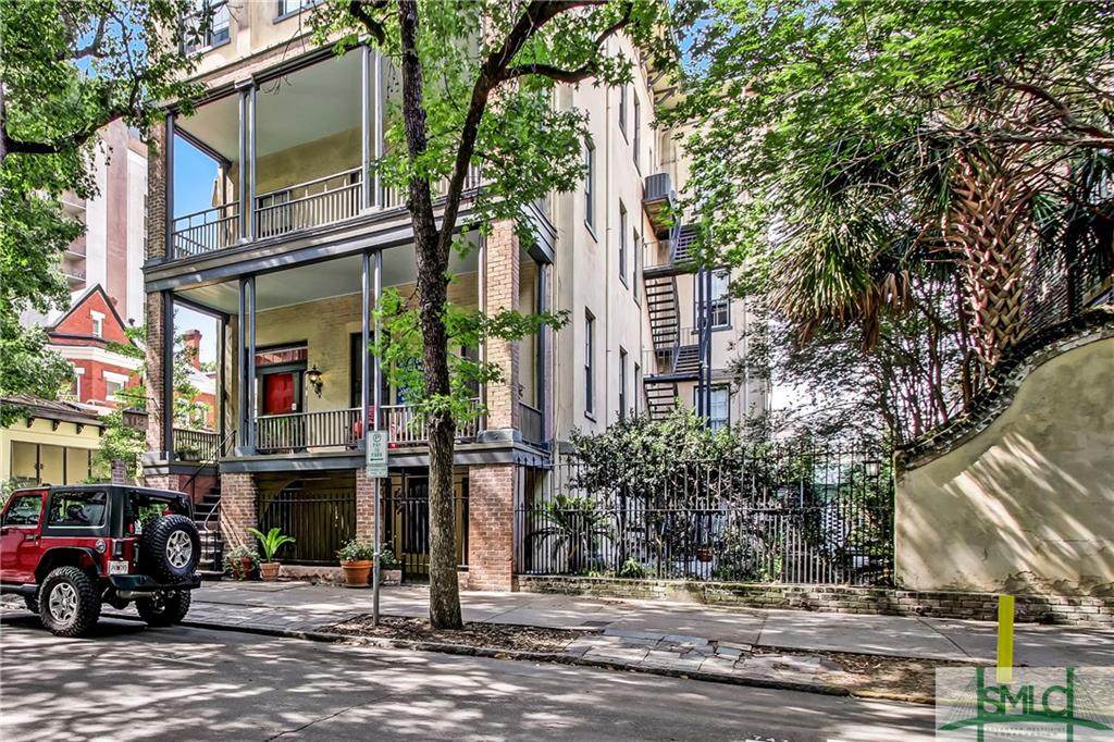 112 Harris Street - Photo 1