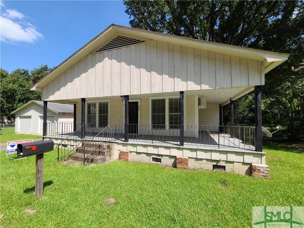 222 Moore Avenue - Photo 1