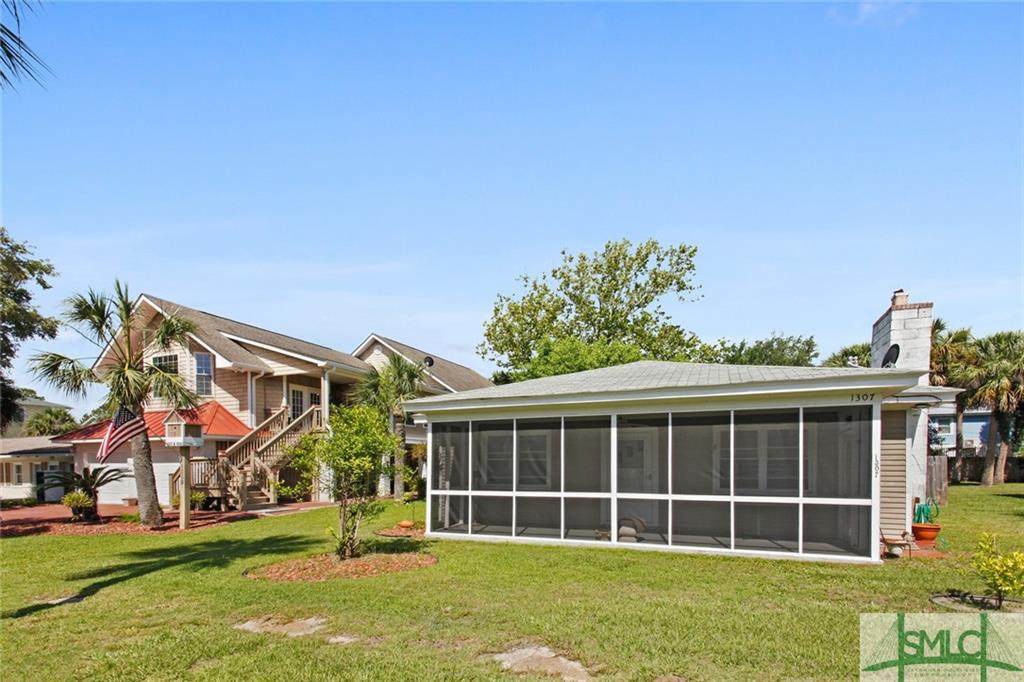 1307 5th Avenue - Photo 1