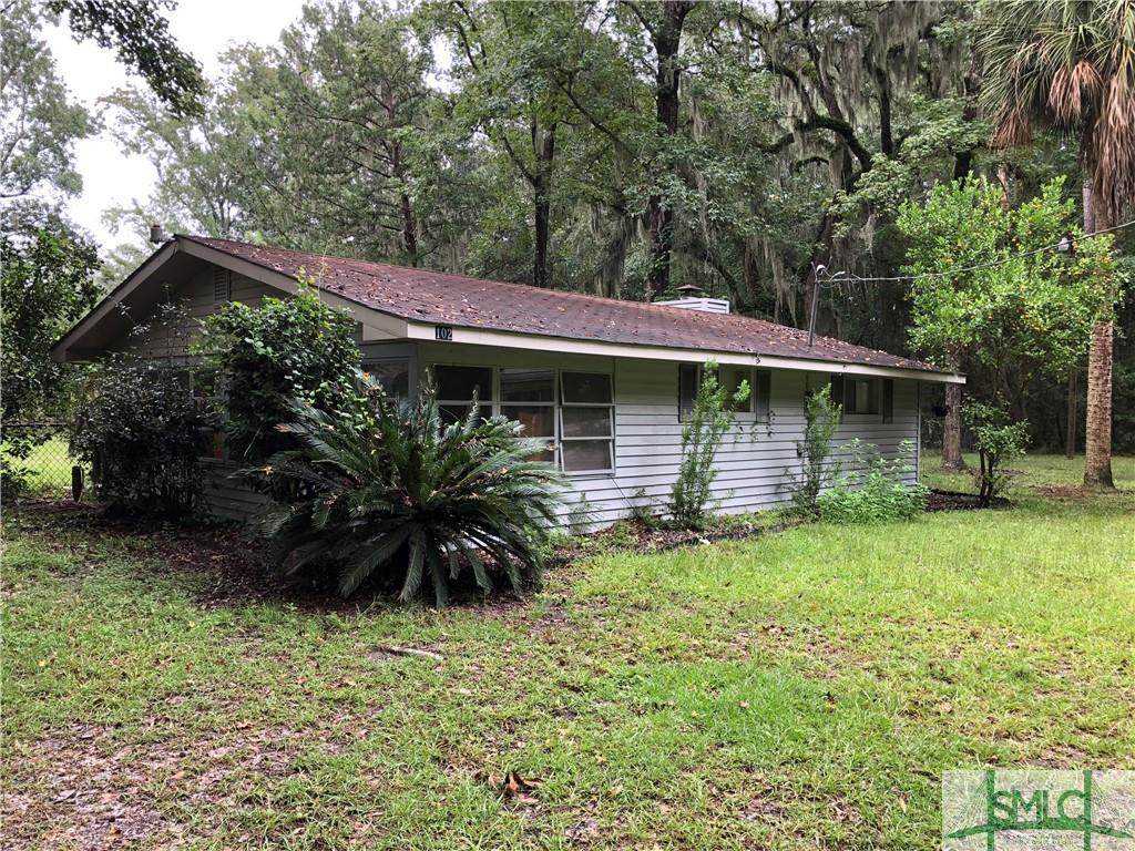 102 Circle Road - Photo 1