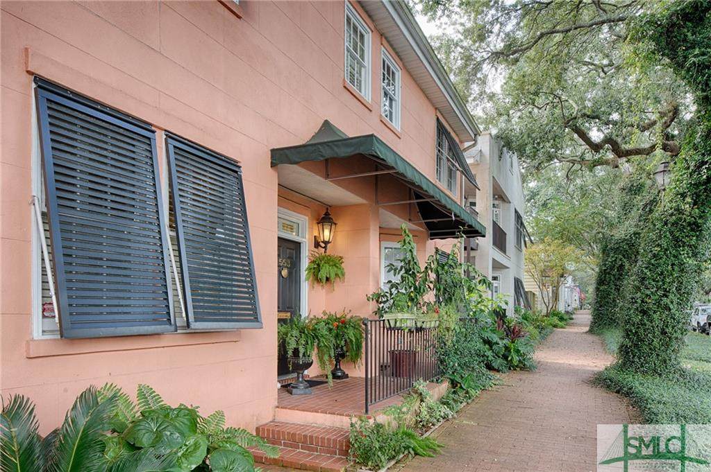 553 Jones Street - Photo 1