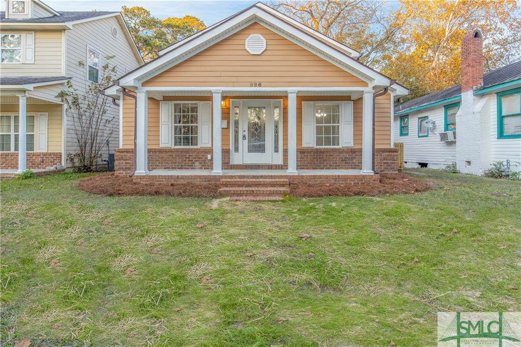 826 33rd Street - Photo 1
