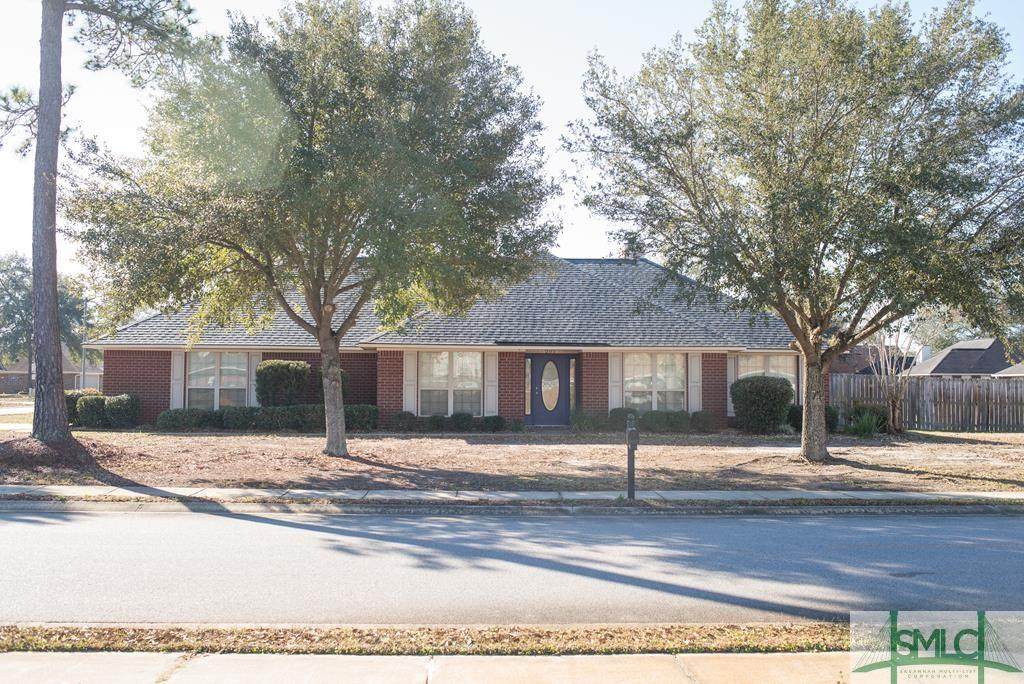 201 Slayton Circle - Photo 1