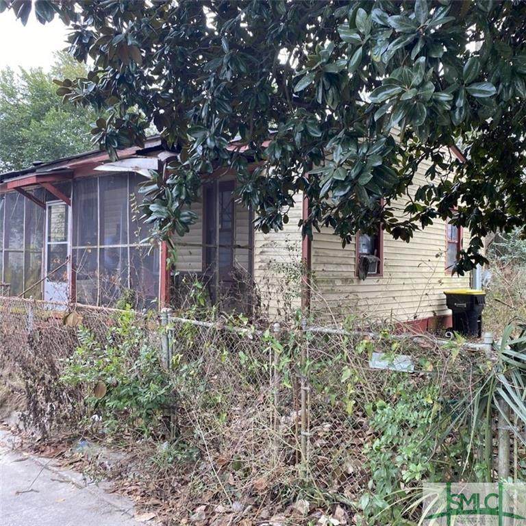 2021 Hudson Street - Photo 1
