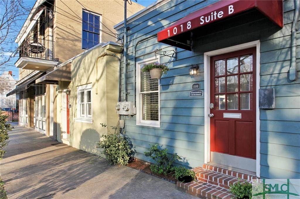 1018 Abercorn Street - Photo 1
