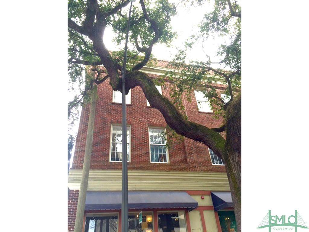 321 Broughton Street - Photo 1