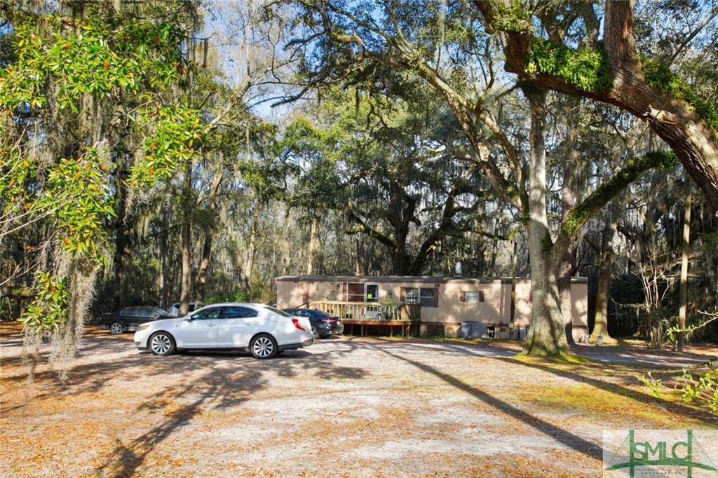 229 Hollingsworth Boulevard - Photo 1