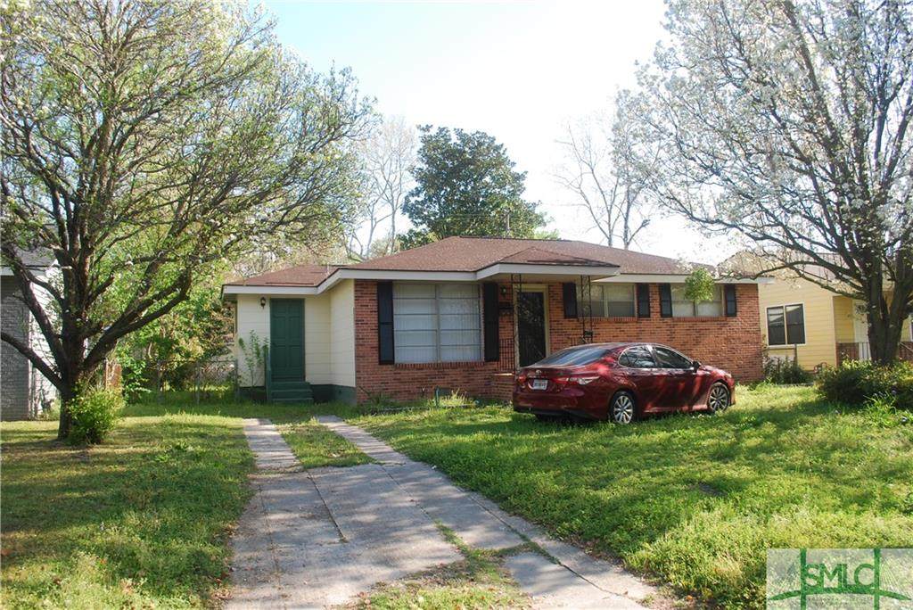 2010 42nd Street - Photo 1