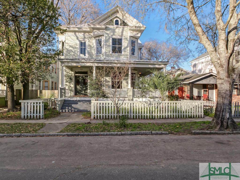 208 35th Street - Photo 1