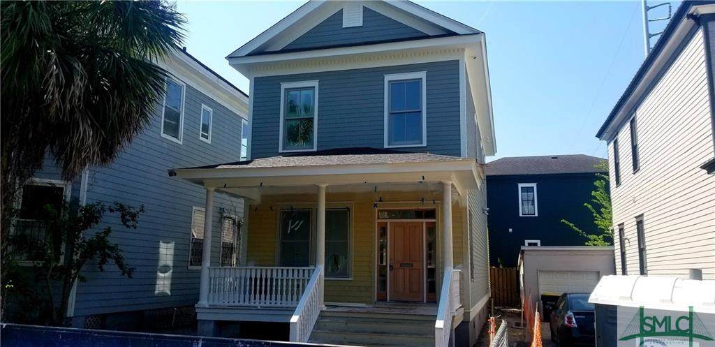 217 33rd Street - Photo 1