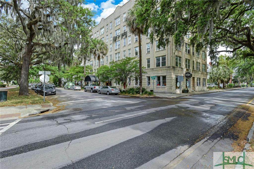 106 Gwinnett Street - Photo 1