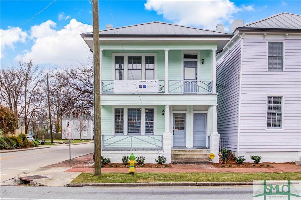 301 Henry Street - Photo 1