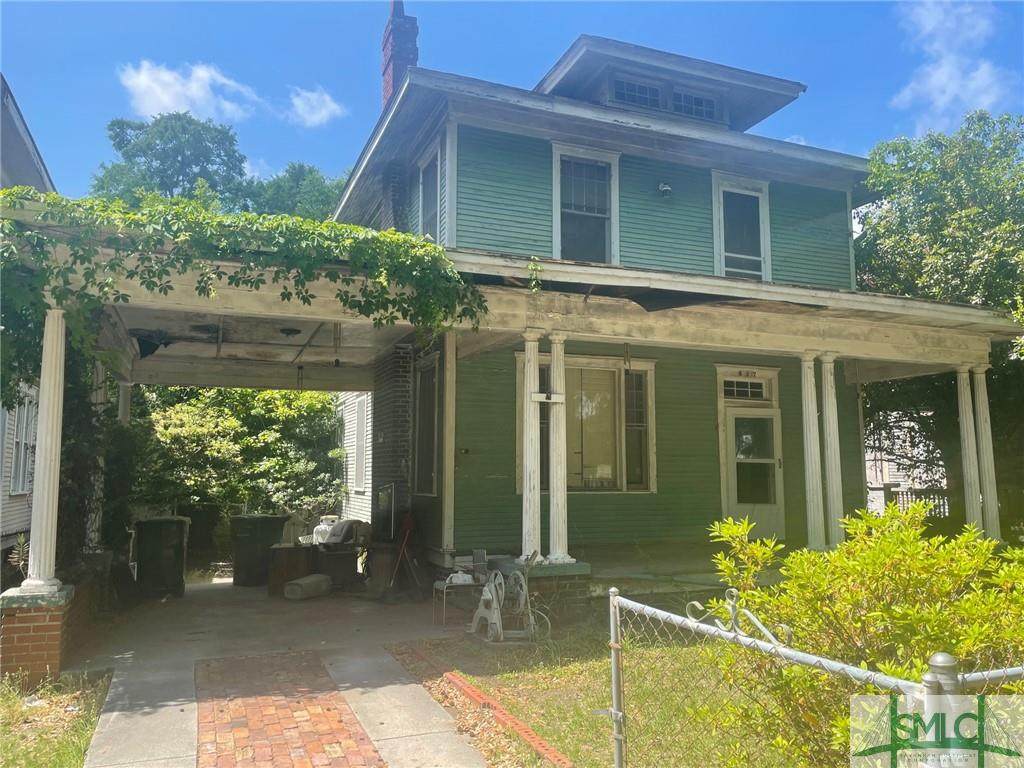 627 37th Street - Photo 1