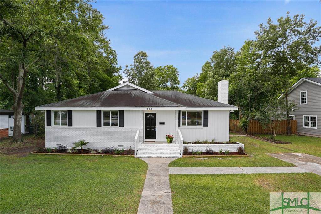 223 Derenne Avenue - Photo 1